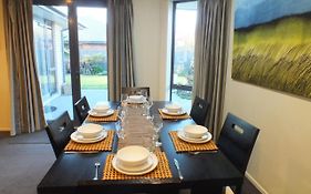 Perfect Home, Stunning Gardens - Aidanfield Gardens Bellissimo